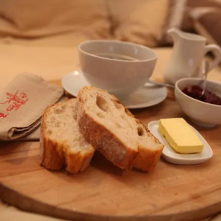 La Tour Du Coq Doré Couette-café Granges-Narboz